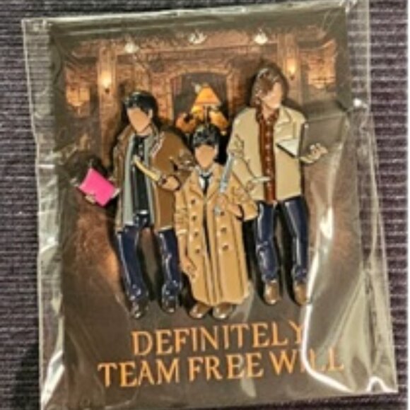 Supernatural Definitely Team Free Will pin - Picture 1 of 1